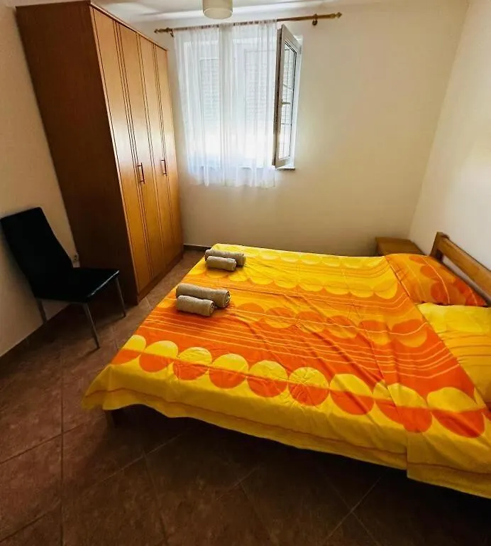 Apartments Vladimir Malinska
